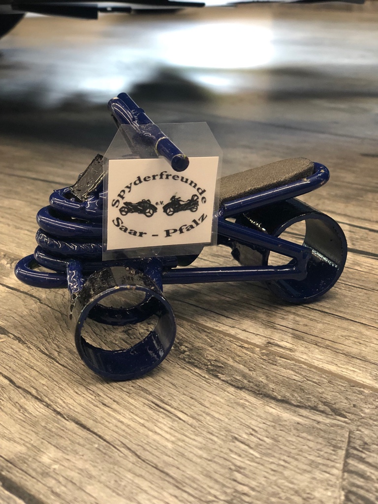 10_Jahre_Quadcenter_zollernalb_Spyder_CanAm_Miniatur_versteigerung_guterzweck_Miniatur_Modell_Föderverein_Krebskranke_Kinder_Tübingen_e.V._Spyderfreunde_Saar-Pfalz_Verkaufsoffener_Sonntag_Bisingen_QuadcenterZollernalb